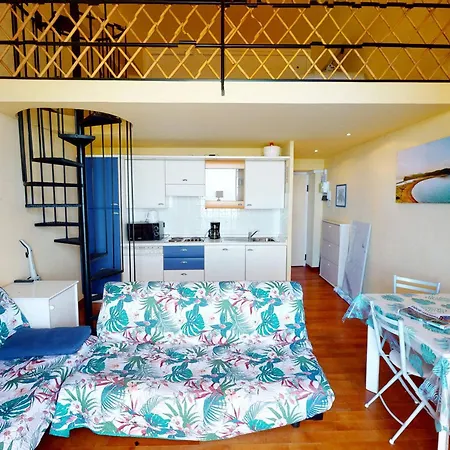 Avec Mezzanine, Face Mer, Wi-fi, Proche - Fr-1-196-289