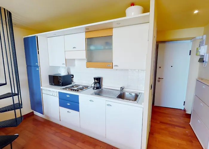 Avec Mezzanine, Face Mer, Wi-fi, Proche - Fr-1-196-289 Lägenhet Menton