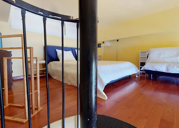 Avec Mezzanine, Face Mer, Wi-fi, Proche - Fr-1-196-289 * Menton